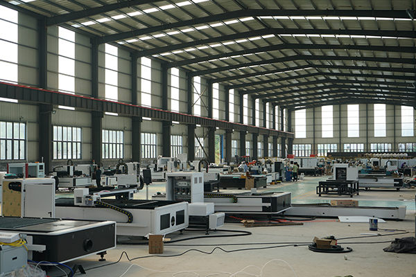 8000w-fiber-laser-cutter.jpg 8000w-fiber-laser-cutter.jpg